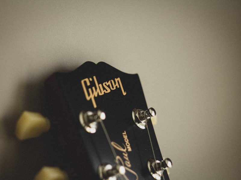 Les guitares Gibson lancent une ligne de vêtements !